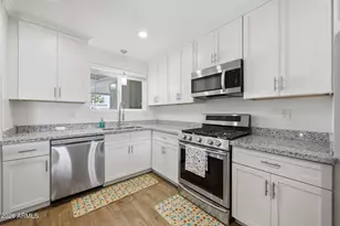 10538 W Bolivar Dr, Sun City, AZ 85351 - Photo 2