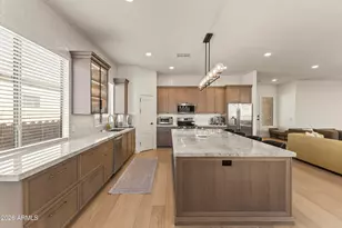 9418 W Salter Dr, Peoria, AZ 85382 - Photo 10