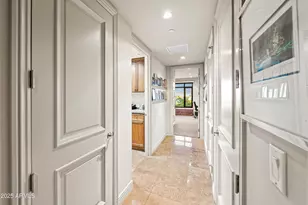 7181 E Camelback Rd, Scottsdale, AZ 85251 - Photo 24