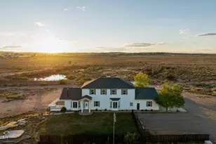 631 N Centennial Blvd, Taylor, AZ 85939 - Photo 2