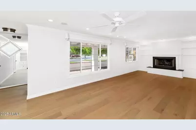 4621 N 43rd Street, Phoenix, AZ 85018 - Photo 2