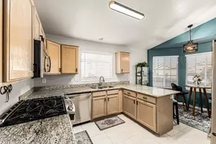 20708 N 108th Ln, Peoria, AZ 85373 - Photo 14