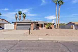 2602 E Vista Dr, Phoenix, AZ 85032 - Photo 1