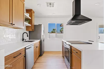 2602 E Vista Drive, Phoenix, AZ 85032 - Photo 2