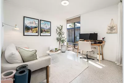 4646 N 11th Avenue #111, Phoenix, AZ 85013 - Photo 14