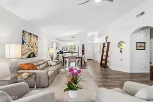 21610 N 44th Pl, Phoenix, AZ 85050 - Photo 8