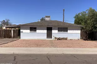 6414 W Mitchell Dr, Phoenix, AZ 85033 - Photo 2