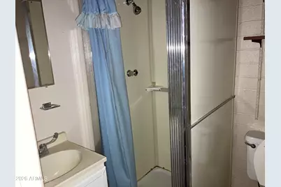 6414 W Mitchell Drive, Phoenix, AZ 85033 - Photo 10