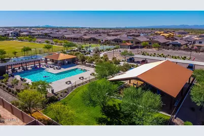 17988 W Calle Lejos Road, Surprise, AZ 85387 - Photo 8