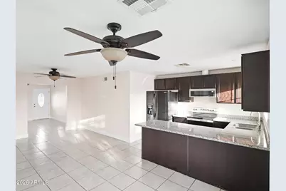 8628 S 14th Place, Phoenix, AZ 85042 - Photo 12