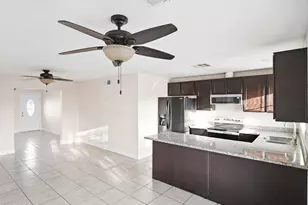 8628 S 14th Pl, Phoenix, AZ 85042 - Photo 12