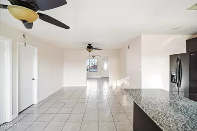 8628 S 14th Place, Phoenix, AZ 85042 - Photo 14