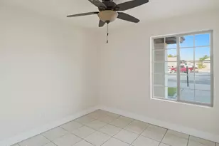 8628 S 14th Pl, Phoenix, AZ 85042 - Photo 28
