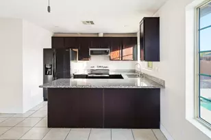 8628 S 14th Pl, Phoenix, AZ 85042 - Photo 16