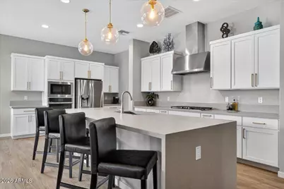 22036 N 59th Way, Phoenix, AZ 85054 - Photo 4