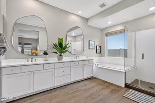 22036 N 59th Wy, Phoenix, AZ 85054 - Photo 10