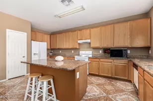 43317 W Kimberly St, Maricopa, AZ 85138 - Photo 16