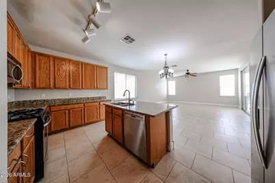 16577 W Saguaro Lane, Surprise, AZ 85388 - Photo 14