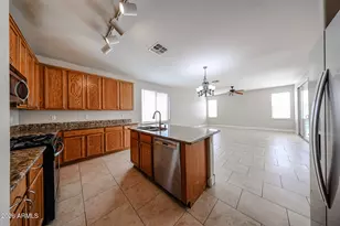 16577 W Saguaro Ln, Surprise, AZ 85388 - Photo 14