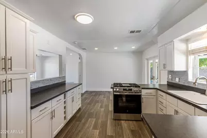 1807 E San Miguel Avenue, Phoenix, AZ 85016 - Photo 8