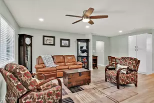 4235 N 16th Dr, Phoenix, AZ 85015 - Photo 4