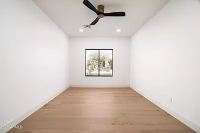 10228 N 55th Place, Paradise Valley, AZ 85253 - Photo 34