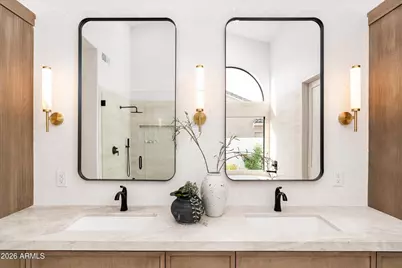 10228 N 55th Place, Paradise Valley, AZ 85253 - Photo 32