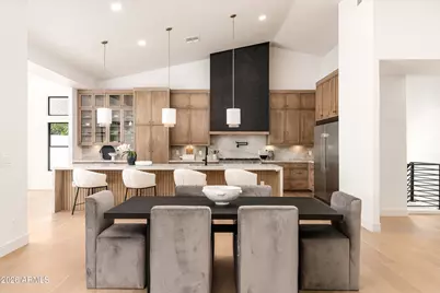 10228 N 55th Place, Paradise Valley, AZ 85253 - Photo 16