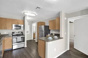 5611 S 32nd St, Phoenix, AZ 85040 - Photo 6