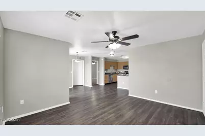 5611 S 32nd Street #1, Phoenix, AZ 85040 - Photo 4