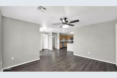 5611 S 32nd Street #1, Phoenix, AZ 85040 - Photo 4