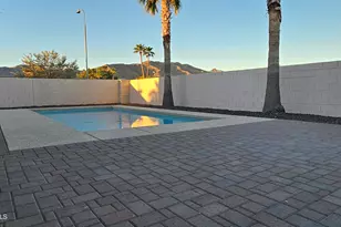 9030 S 10th Dr, Phoenix, AZ 85041 - Photo 28