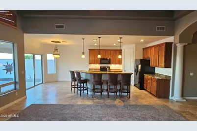 9030 S 10th Drive, Phoenix, AZ 85041 - Photo 12