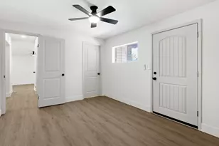 684 W Carla Vista Dr, Chandler, AZ 85225 - Photo 40