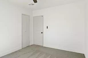 684 W Carla Vista Dr, Chandler, AZ 85225 - Photo 26