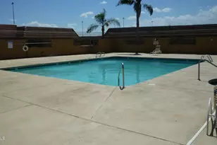 408 W Blackhawk Dr, Phoenix, AZ 85027 - Photo 10