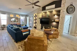 11821 W Dos Rios Dr, Sun City, AZ 85373 - Photo 4