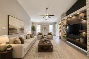 11821 W Dos Rios Dr, Sun City, AZ 85373 - Photo 2