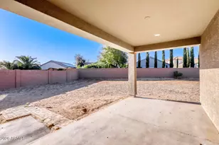 17953 W Golden Ln, Waddell, AZ 85355 - Photo 26