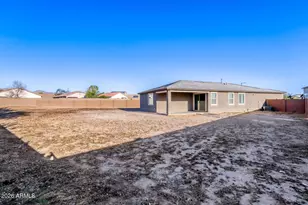17953 W Golden Ln, Waddell, AZ 85355 - Photo 28