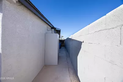 8827 W Sells Drive, Phoenix, AZ 85037 - Photo 24