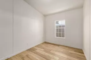 8427 W Glendale Ave, Glendale, AZ 85305 - Photo 22