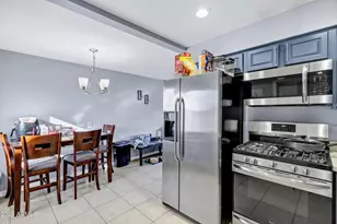 2502 N 38th Ln, Phoenix, AZ 85009 - Photo 10