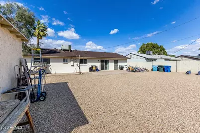 6727 W Roma Avenue, Phoenix, AZ 85033 - Photo 14