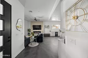 1211 E Hayward Ave, Phoenix, AZ 85020 - Photo 12