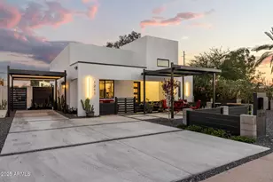 1211 E Hayward Ave, Phoenix, AZ 85020 - Photo 1