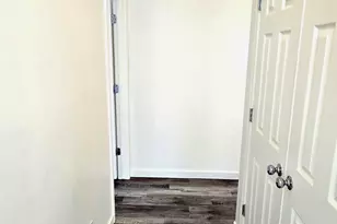 1784 S Falcon Dr, Gilbert, AZ 85295 - Photo 8