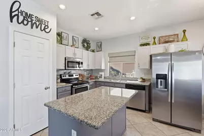 1620 S 80th Drive, Phoenix, AZ 85043 - Photo 12