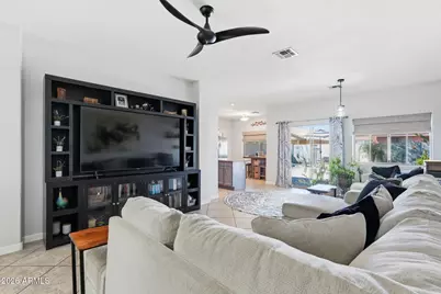 1620 S 80th Drive, Phoenix, AZ 85043 - Photo 6