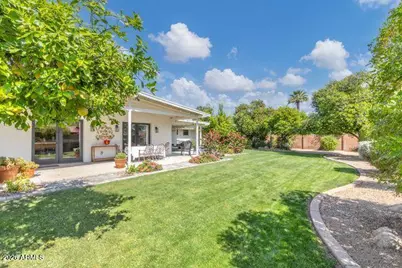 1109 W Frier Drive, Phoenix, AZ 85021 - Photo 32